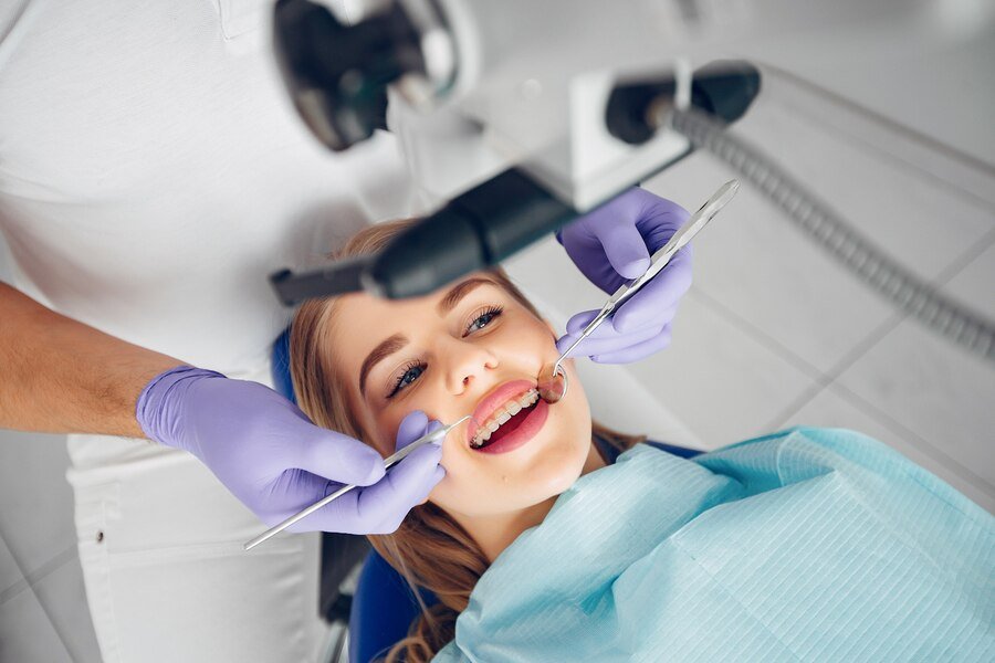 Best Dentist in Saket