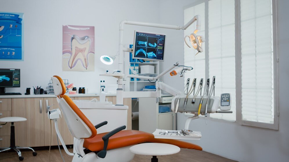 Best Dental Clinic in Saket