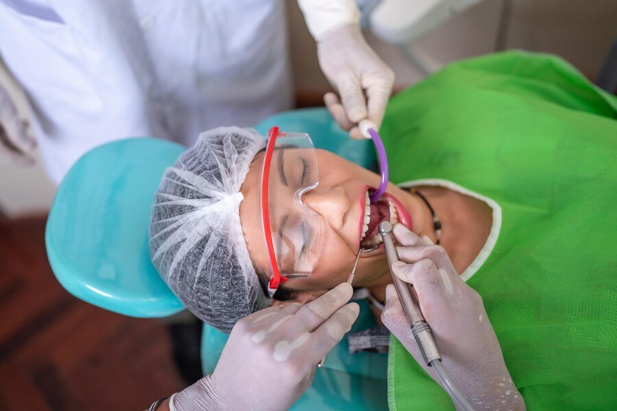 Best Dental Treatment in Saket