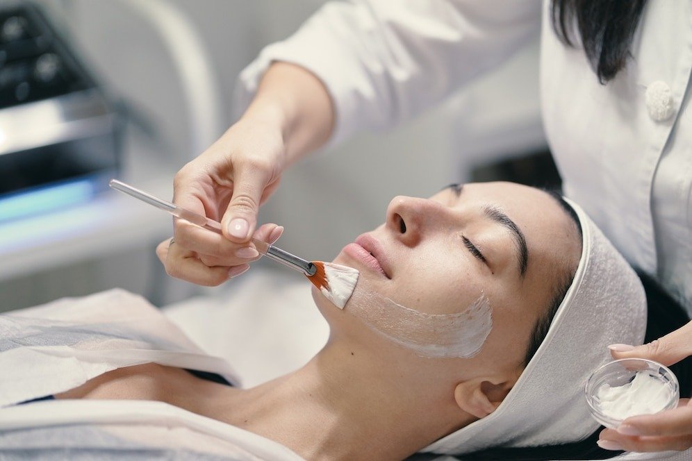 Best Cosmetologist in Pushp Vihar, South Delhi